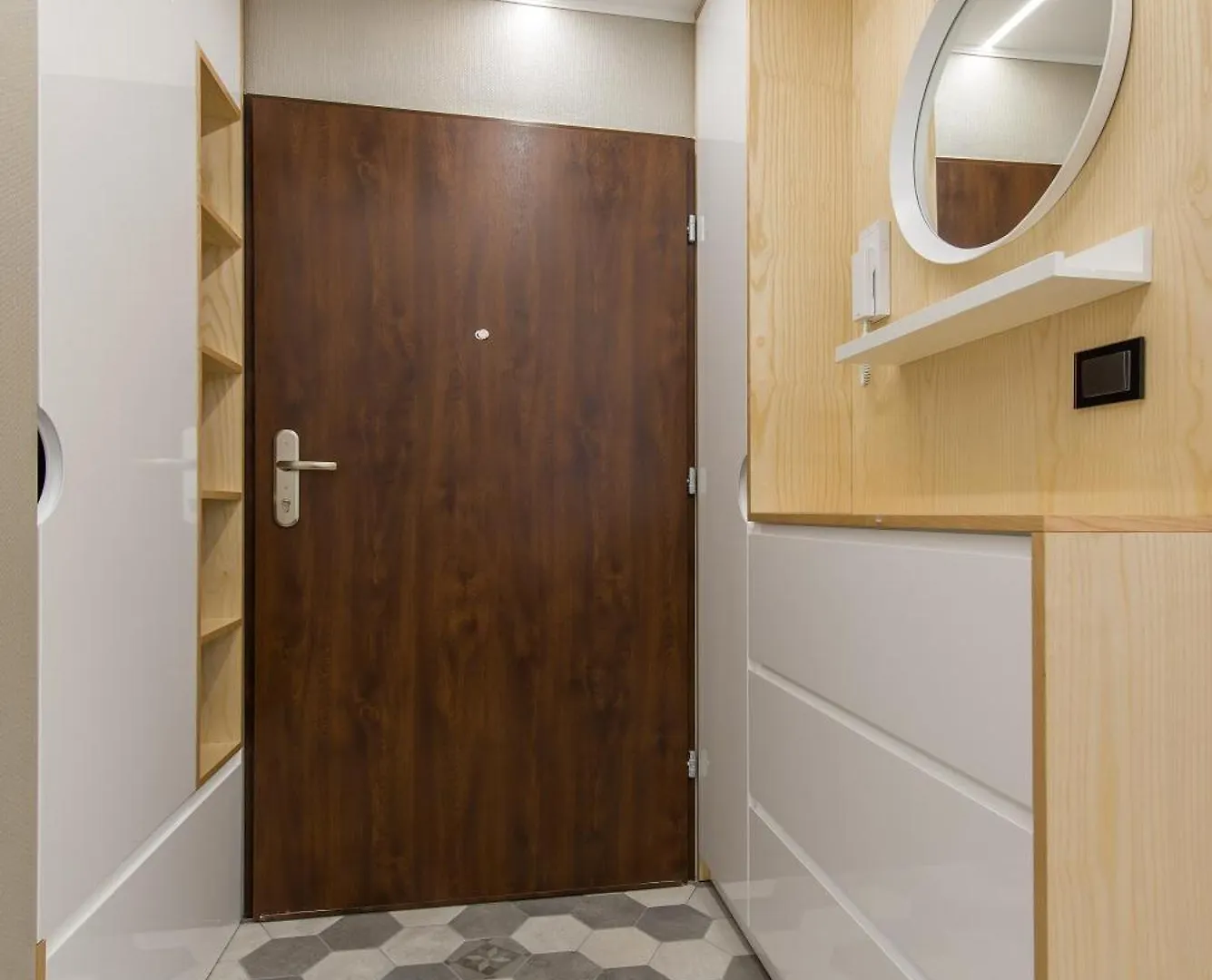 Cybernetyki 2C P&O Serviced Apartments Varšava